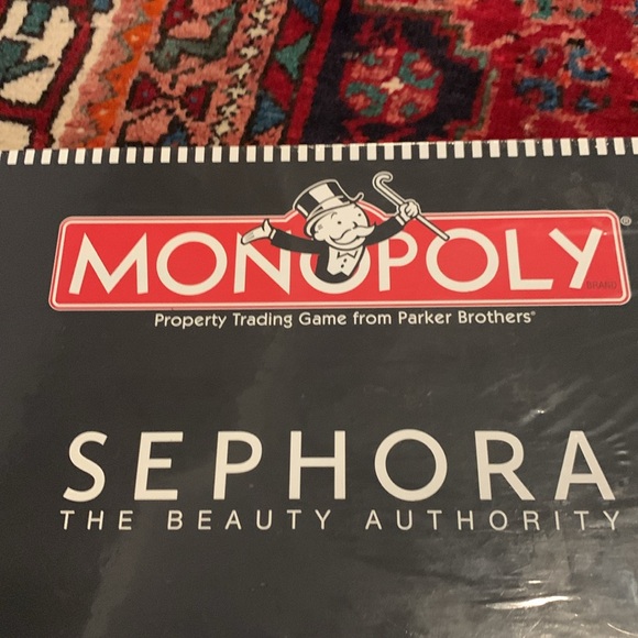 Brand new and sealed Sephora Beauty Monopoly game - Picture 3 of 5
